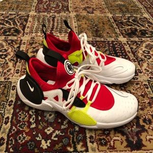Nike Huarache E.D.G.E Sneakers Sz 6.5Y/ 8.5 Wmn